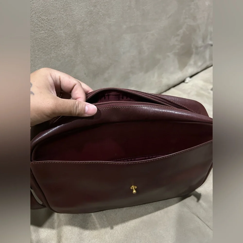 Authentic Vintage Cartier leather sling bag. Used - Picture 5 of 11